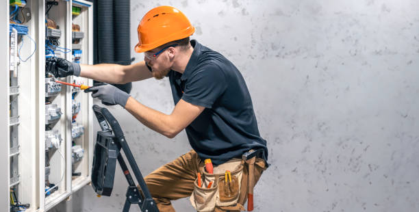 Best Local Electrician Companies  in Newtown, OH